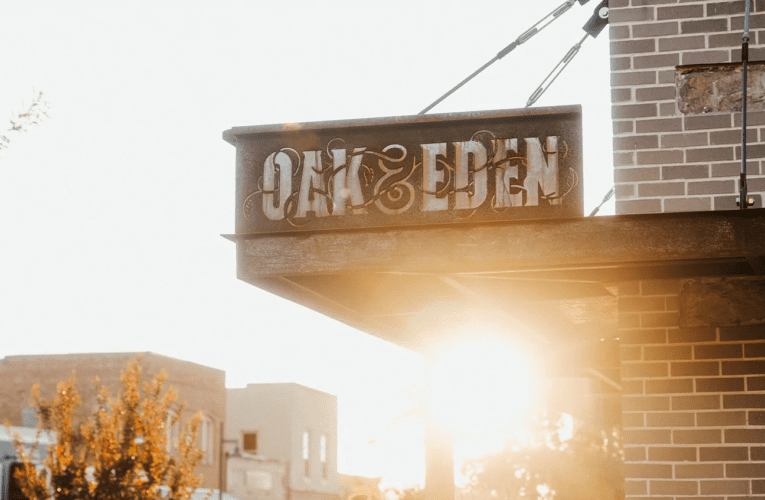 Scottsdale: Best American Made Whiskey – Oak and Eden.